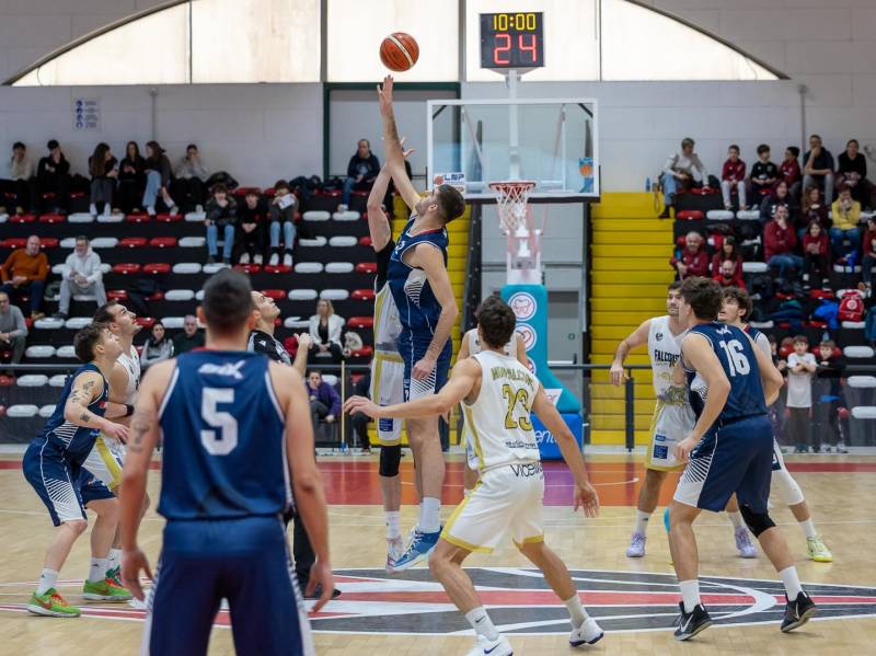 Pontoni Falconstar, un pomeriggio nero contro Reggio Emilia 