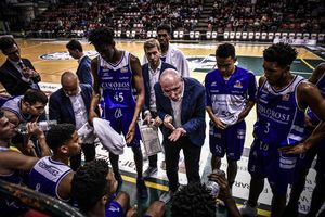 Fine anno spumeggiante: gli Sharks espugnano Ferrara! Fine anno spumeggiante: gli Sharks espugnano Ferrara!