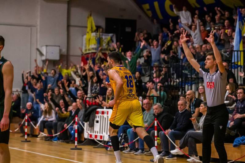 I Fiorenzuola Bees raddoppiano: grande vittoria su Treviglio Brianza, finisce 74-64 al PalArquato 
