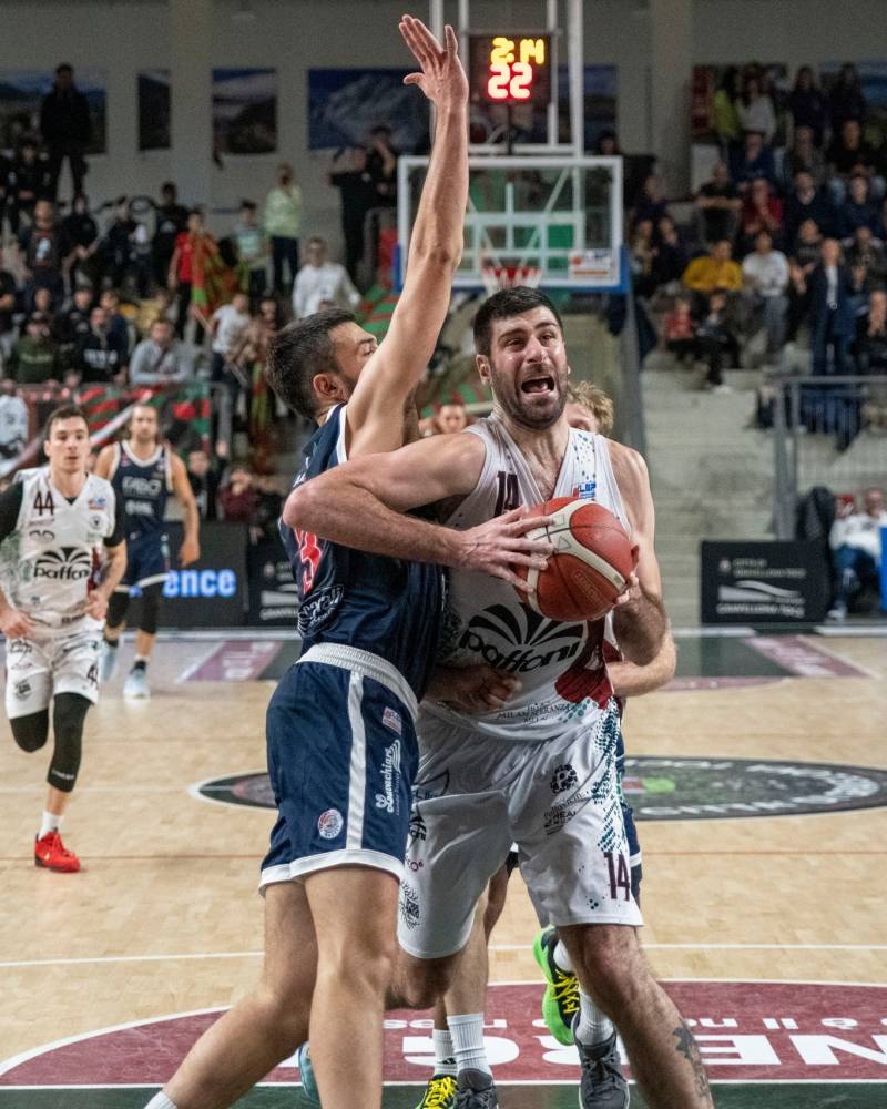 La Paffoni compie un'impresa, mandando al tappeto la corazzata Herons Montecatini 