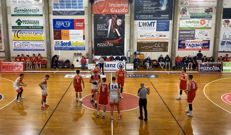 Basket Gualdo, vittoria schiacciante al Palasport 'Luzi' contro Vasto Basket 