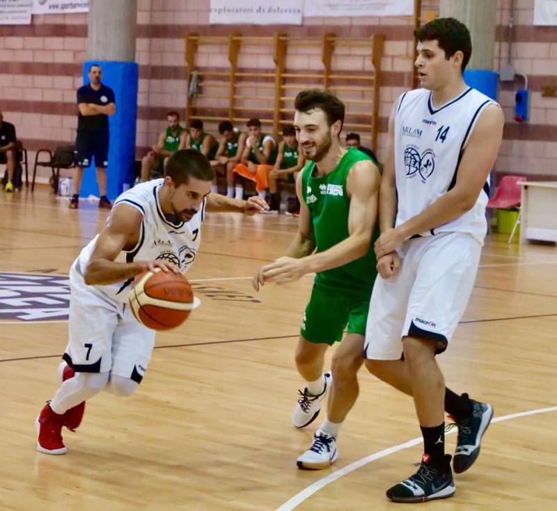 Prosegue senza soste la marcia di avvicinamento al debutto in campionato previsto fra 3 settimane Prosegue senza soste la marcia di avvicinamento al debutto in campionato previsto fra 3 settimane