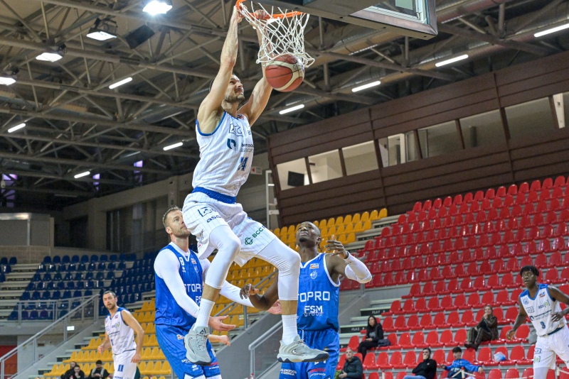 Latina supera 89-74 la Ristopro, sale a 38 punti e consolida il 4° posto. Bakovic dominante (23+12) 