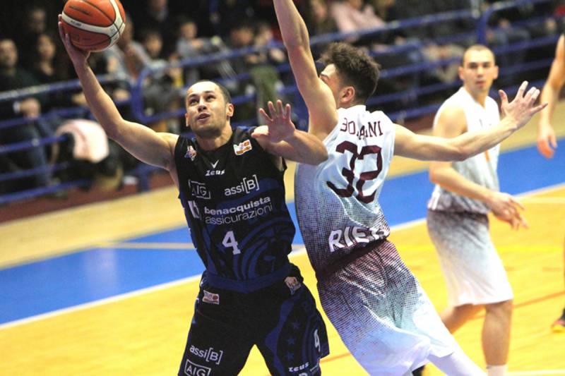 Benacquista fenomenale contro la vicecapolista Rieti Benacquista fenomenale contro la vicecapolista Rieti