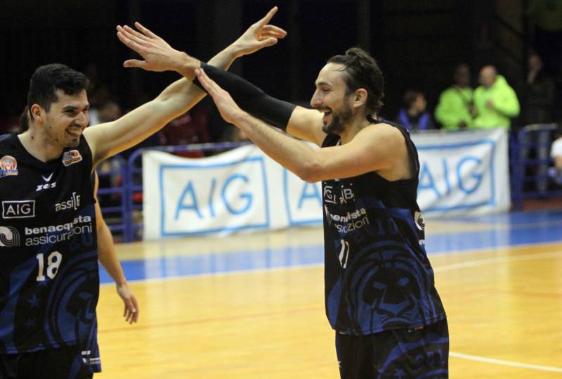 Benacquista 110 e lode. Travolge Roma e si qualifica alle Final Eight di Coppa Italia Benacquista 110 e lode. Travolge Roma e si qualifica alle Final Eight di Coppa Italia