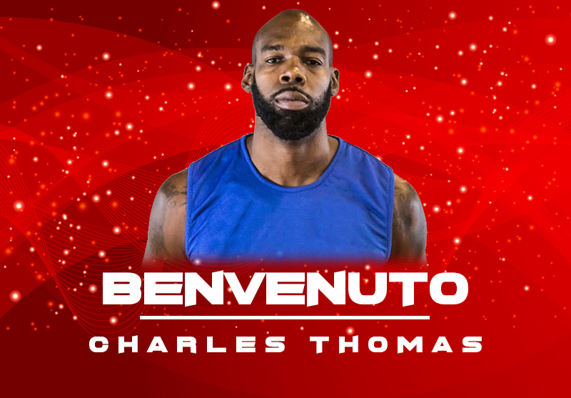 Legnano cambia e sostituisce Makinde London con Charles Thomas.