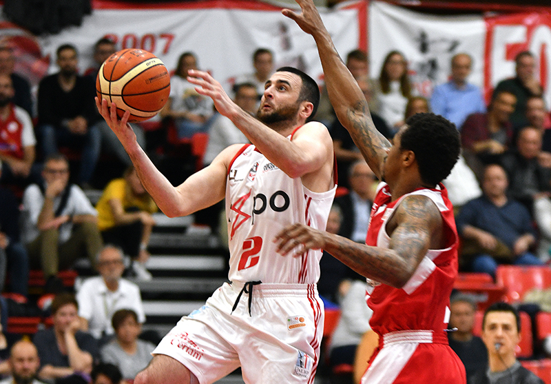 Legnano domina gara3 e si porta sul 2-1 Legnano domina gara3 e si porta sul 2-1