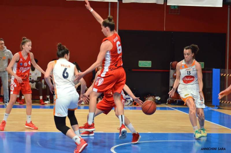 Secondo stop di fila per la Delser. Varese passa al PalaBenedetti Secondo stop di fila per la Delser. Varese passa al PalaBenedetti