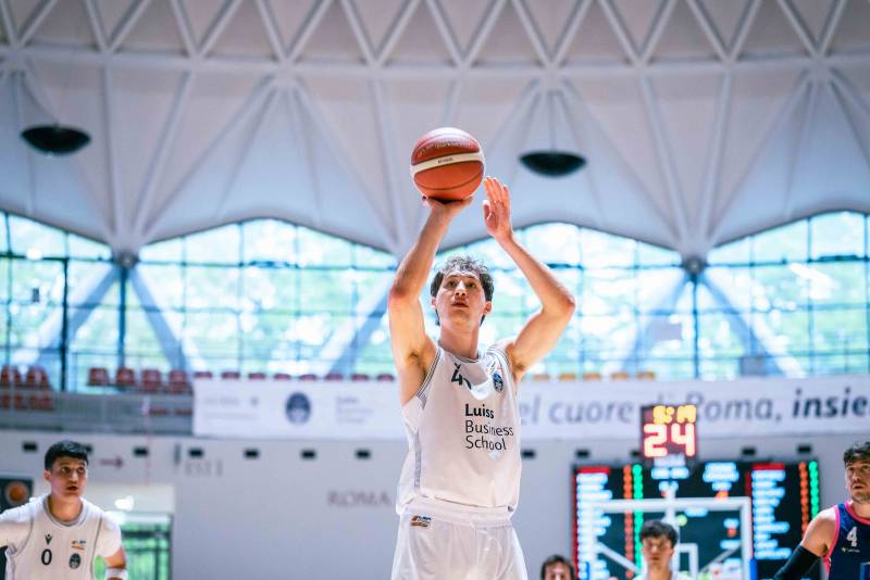 Si chiudono i playoff per la Luiss Basket. Orzinuovi espugna il PalaTiziano in gara 3 72-89 