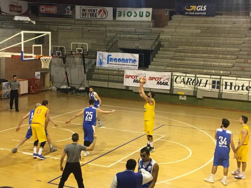 La Lupa ha fatto 12! Mola surclassata 87-58