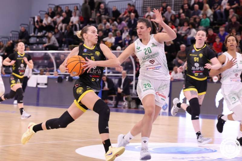 LupebasketSanMartinodiLupari_2025-01-06Senzanome.jpg LupebasketSanMartinodiLupari_2025-01-06Senzanome.jpg
