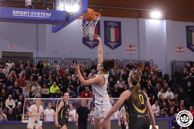 La Molisana Magnolia, quarto successo consecutivo: anche San Martino deve arrendersi 