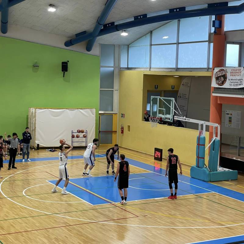 Pall. Marostica - Virtus Altogarda 74 - 60