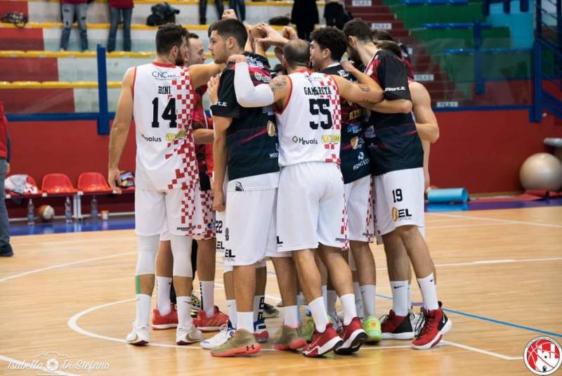 Pavimaro Molfetta: a Catanzaro ultima di andata