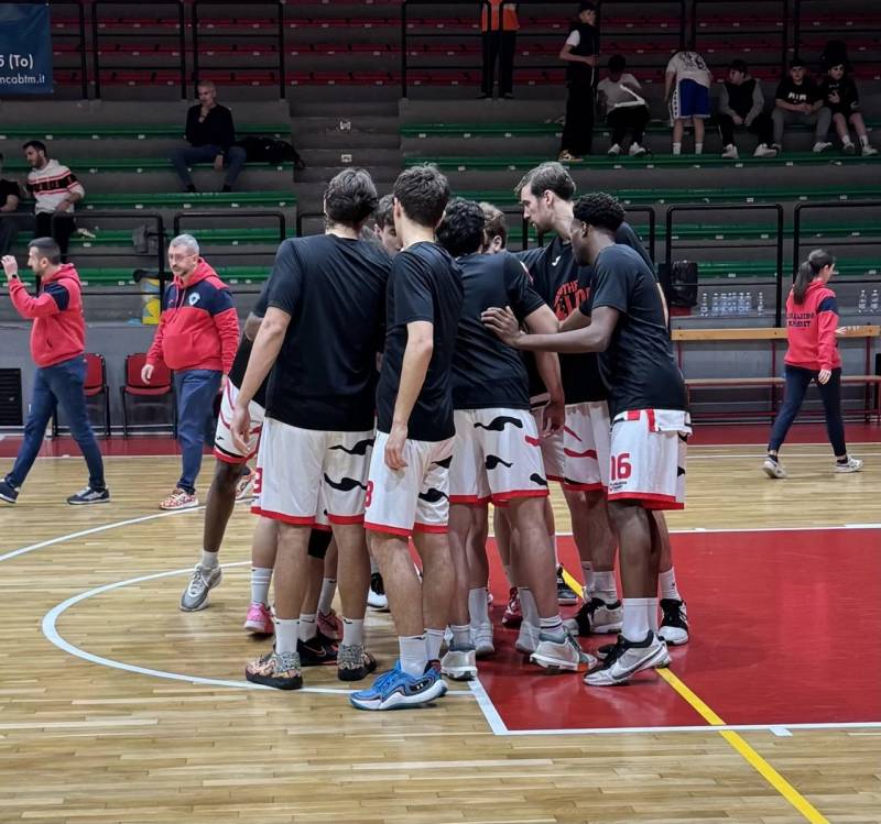 Collegno lotta al Palaestra, ma la Mens Sana la spunta nella ripresa