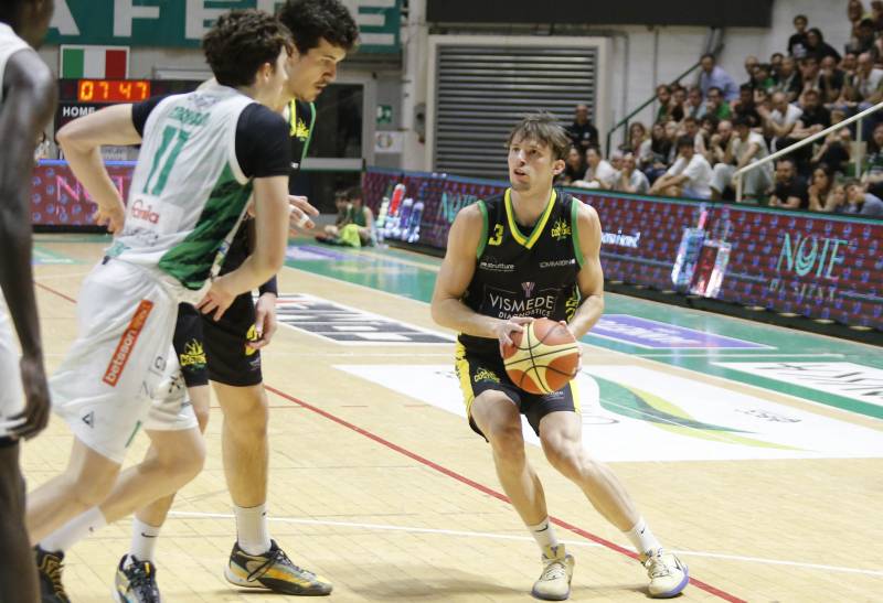 La Vismederi Costone Siena gioca una grande gara nel derby ma si arrende sulla sirena al Palaestra 