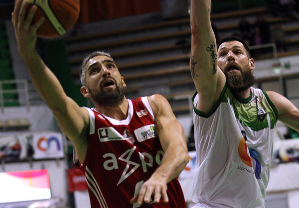 Siena più continua nella partita, Batte i Knights al Palaestra Siena più continua nella partita, Batte i Knights al Palaestra