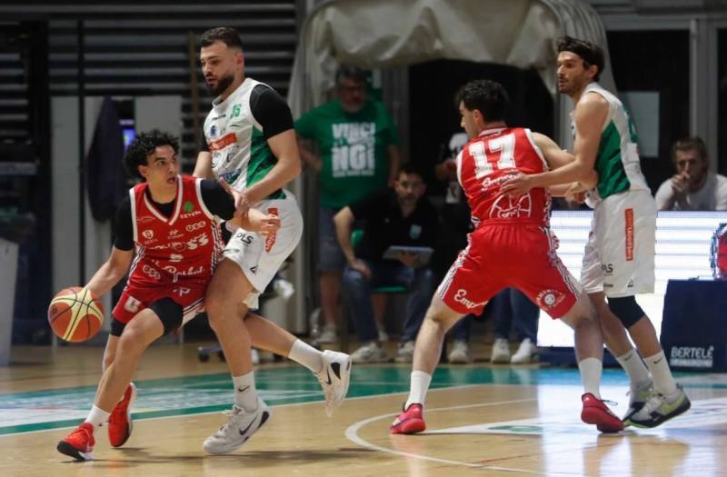 L'Use Computer Gross perde a testa alta gara uno sul campo della Mens Sana Siena