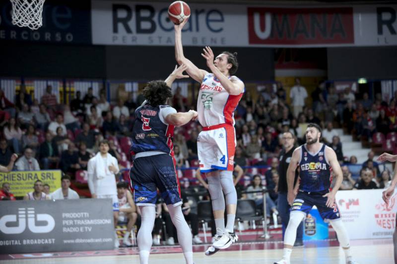 Testa, cuore e il mago, Gemini alla bella. Vittoria in gara 4 contro La T Tecnica Gema Montecatini 