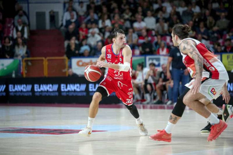 Una grande Rimini frena la corsa dei ragazzi terribili della Gemini Mestre 