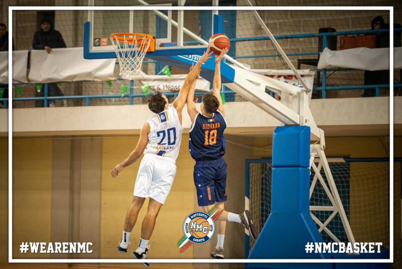 La NMC sfiora l'impresa in gara 2 ma nel finale vince Mola: 75-69 al PalaPinto!