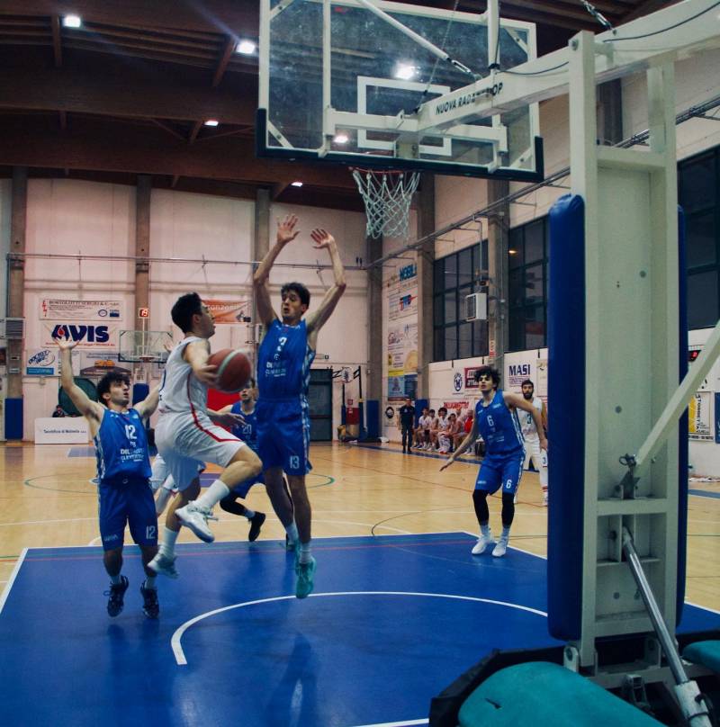 Pallacanestro Molinella, inaspettato passo indietro tra le mura amiche