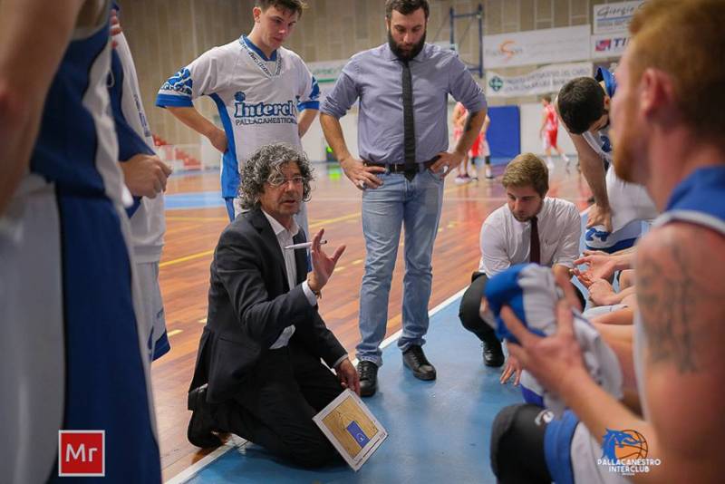 Rivieraschi battuti a Monfalcone Rivieraschi battuti a Monfalcone