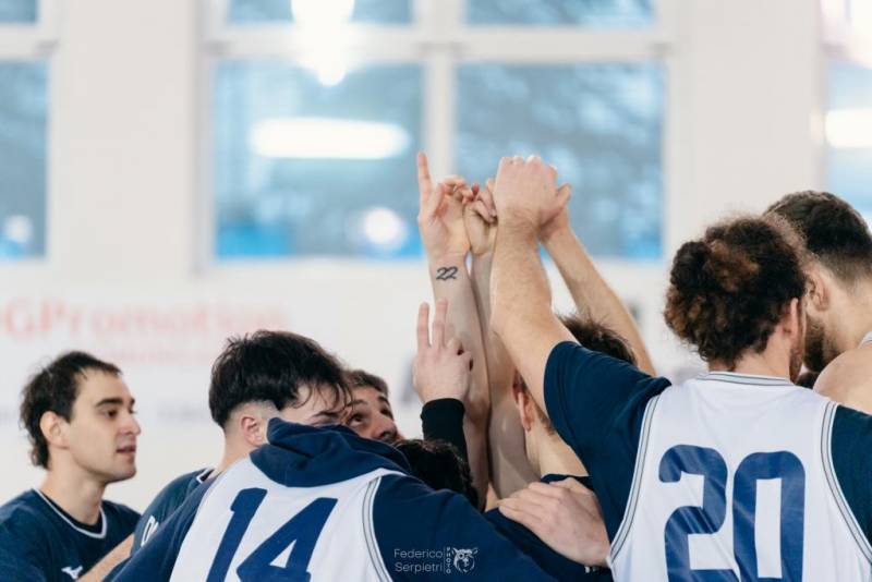 Una prova di grande cuore non basta a NBA per superare al PalaAngeli la vice capolista Loreto Pesaro