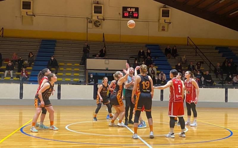 Sisas Pallacanestro Perugia da urlo: espugnata San Giovanni Valdarno, é finale!