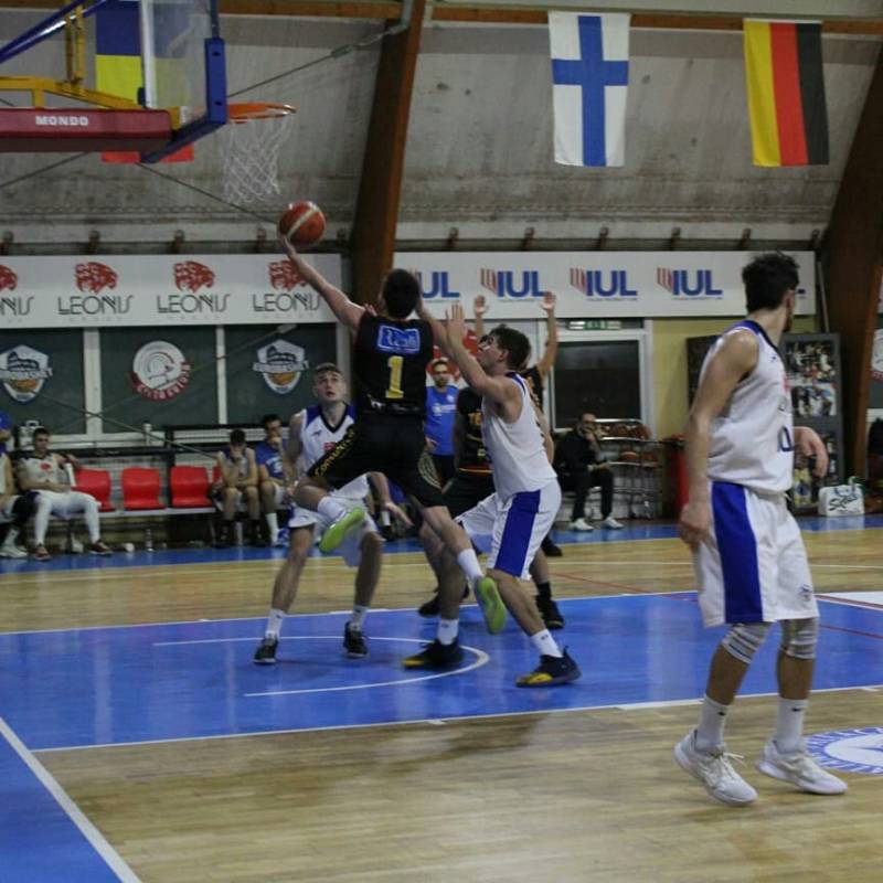 La Pallacanestro Veroli si impone sulla Pallacanestro Lazio 1932 La Pallacanestro Veroli si impone sulla Pallacanestro Lazio 1932