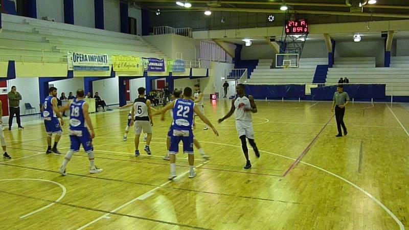 Torna alla vittoria il New Caserta Basket contro la Diesel Tecnica Sala Consilina Torna alla vittoria il New Caserta Basket contro la Diesel Tecnica Sala Consilina