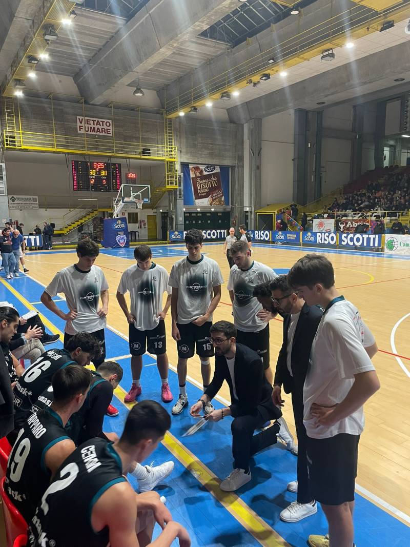 Alla Invales non riesce la rimonta, vince Pavia 