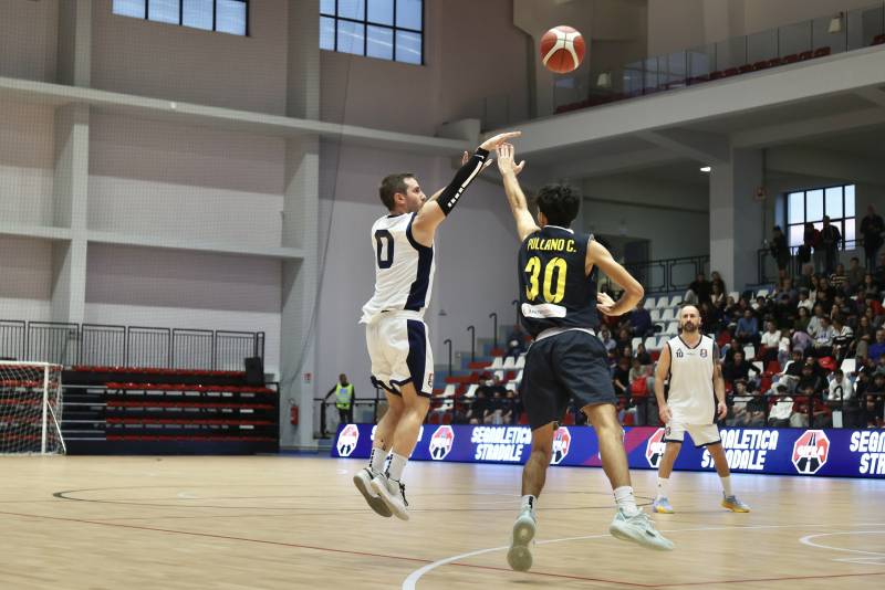 Pirossigeno Cosenza Basket: terza vittoria consecutiva contro la CCB Academy Catanzaro