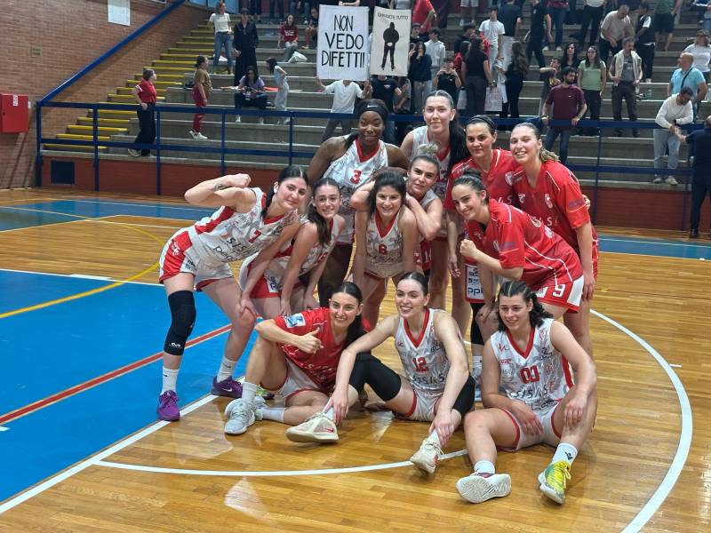 Playoff Serie B, Gara 1 | Sisas Pallacanestro Perugia-Pielle Livorno 73-37 