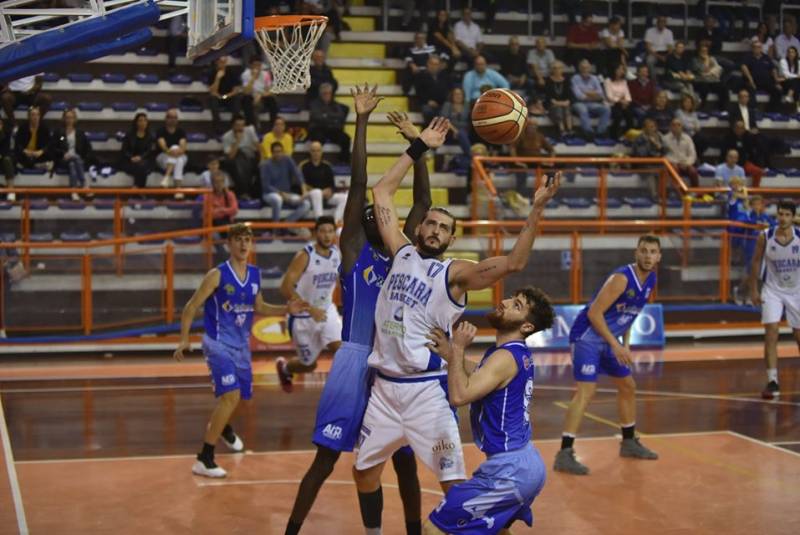 Pescara Basket, grande vittoria nel derby: Antoniana annichilita!
