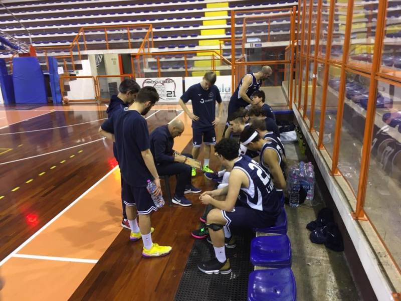 Pescara Basket trionfa dopo un match sulle montagne russe Pescara Basket trionfa dopo un match sulle montagne russe