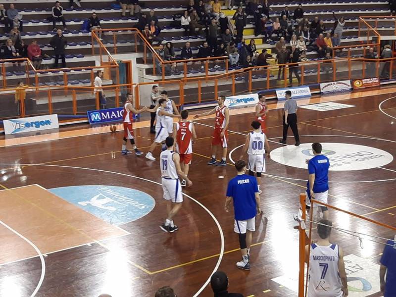 Pescara Basket cede all