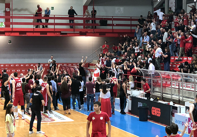 Legnano vince la serie alla bella e si salva 