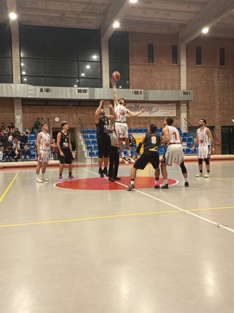 Prima vittoria stagionale per il Basket Ponsacco