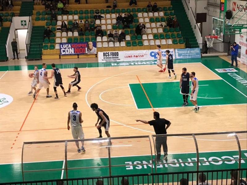 PSE Basket – Virtus Assisi 52-61: Continua la crisi di risultati in casa biancoazzurra