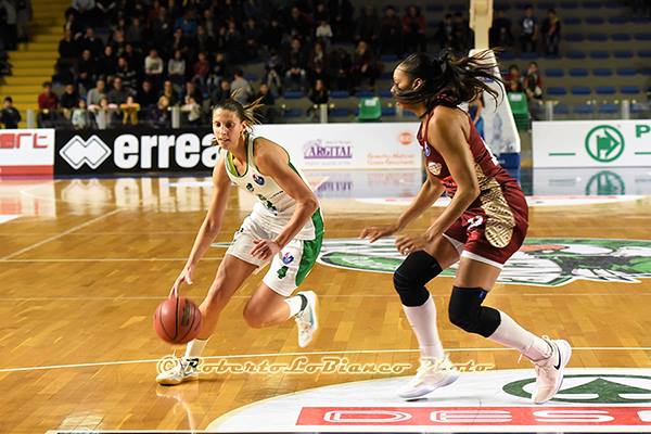 Chiara Consolini migliore giocatrice del premio Reverberi "Oscar del Basket"