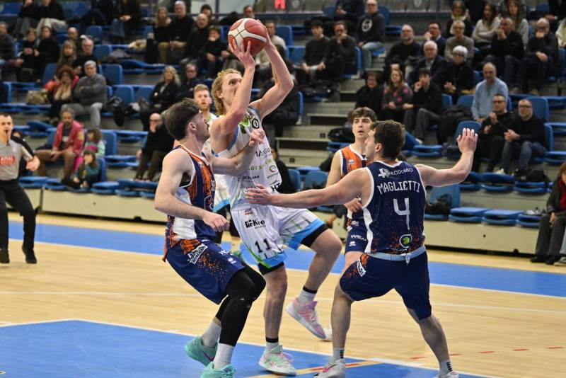 Con jesi arriva una vittoria con il brivido per la Tema Sinergie Faenza 