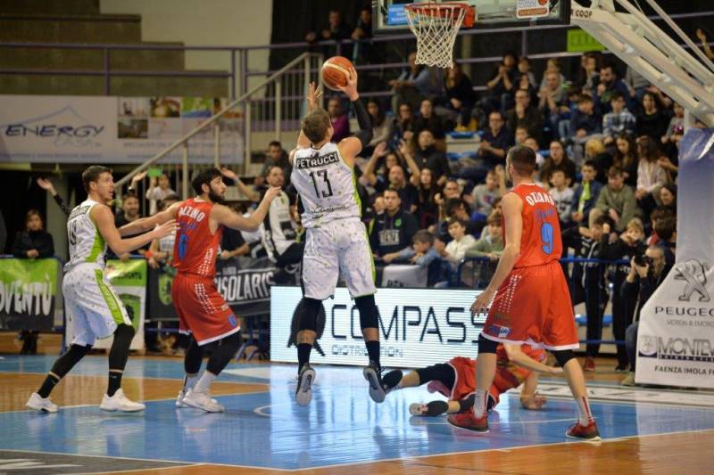 Ozzano non completa la rimonta, Faenza vince 89 a 83 