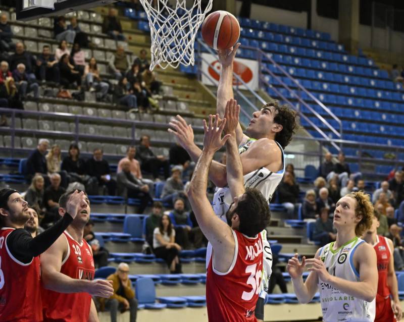 La Tema Sinergie vince il recupero con Chiusi e conquista matematicamente l'ottavo posto 