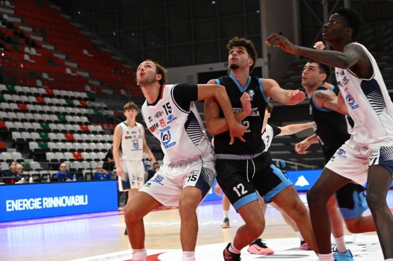Una Vifermeca assolutamente strabordante domina il match d'esordio al PalaBigi di Reggio Emilia 