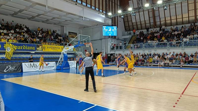 La Svethia Recanati domina il derby contro l Attila Porto Recanati: finisce 84-62 