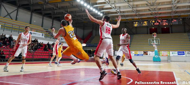 Schiacciante vittoria di Recanati su Porto S.Giorgio