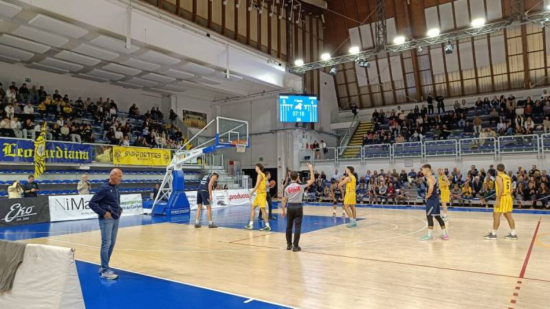 Altro derby, altra gioia. Recanati supera Civitanova 68-43. Gialloblu primi con Mesagne 
