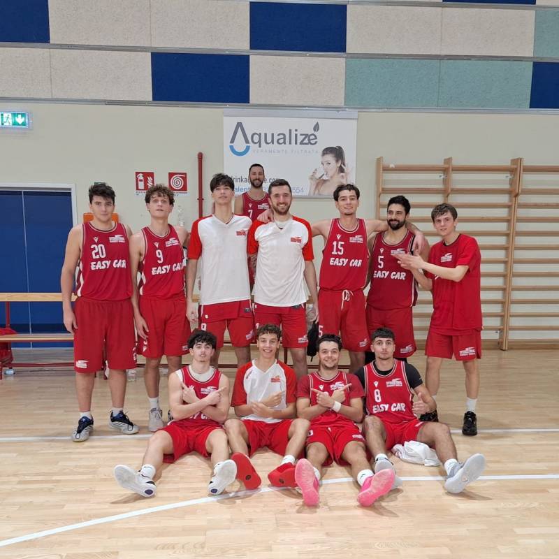 L'Easy Car Imola sbanca Riccione 