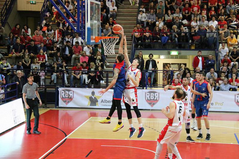 Secca sconfitta del Bologna Basket 2016 a Rimini